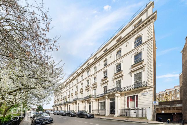 Thumbnail Flat for sale in Porchester Square, London