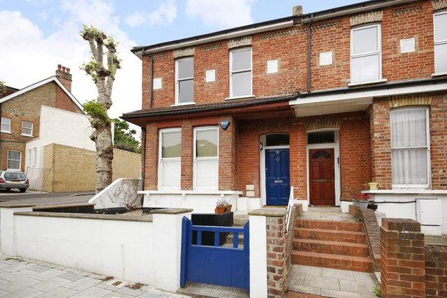 Thumbnail Flat to rent in Thornlaw Road, West Norwood, London