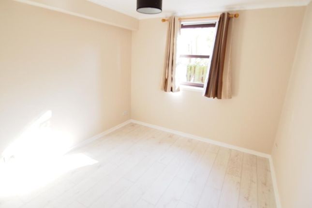 Flat to rent in Roslin Place, Aberdeen