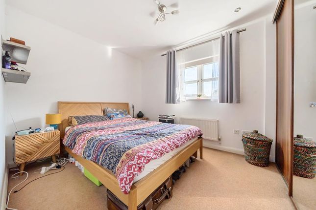 Flat to rent in Banbury, Oxfordshire