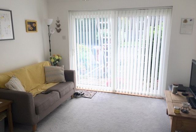 25 Ladbroke Court, Ladbroke Road, Redhill photo 3