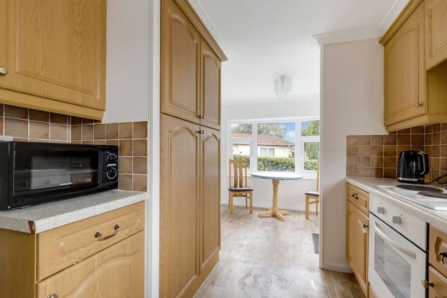 18 Knightwood Drive Killarney Park, Nottingham photo 4