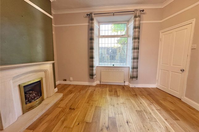 14, Thornfield Avenue, Rossendale photo 4