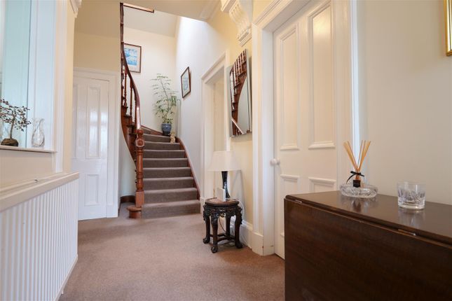 10, Kirk Street, Carluke photo 2
