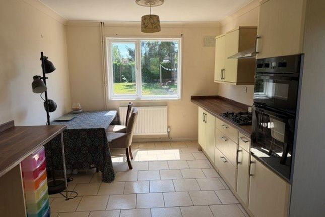 51, Welland Vale Road, Corby photo 4