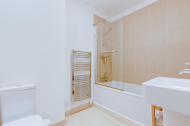 Amwell Street (33).Jpg