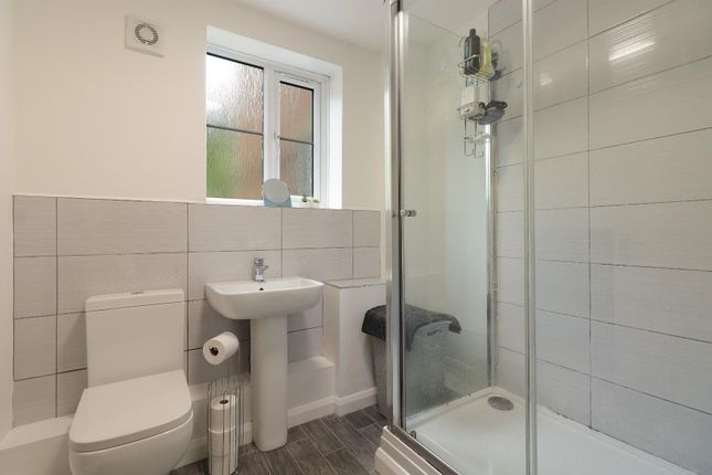 43, Tadcaster Road, Sheffield photo 3