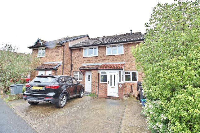 Thumbnail Terraced house to rent in Harvesters Close, Isleworth