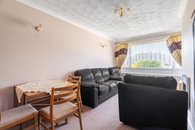 3 Orchard Lane, Lowestoft photo 4