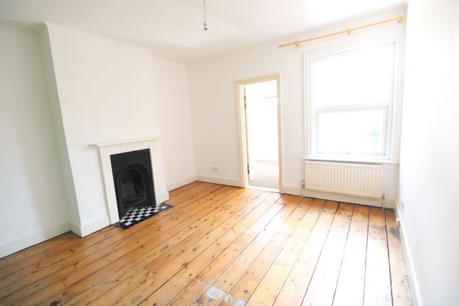 40, Crowhurst Road, Colchester photo 3