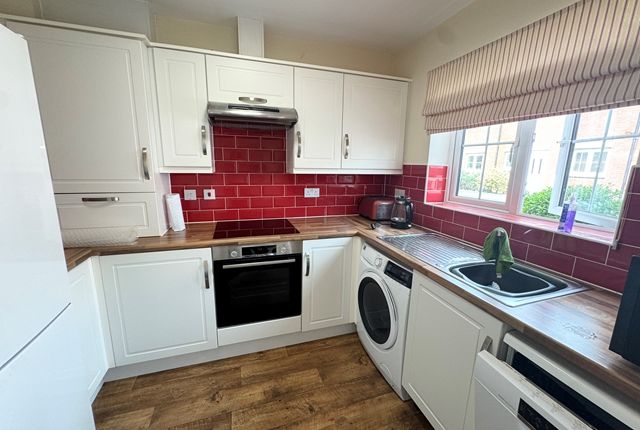 51, Mead Cross Devon, Cranbrook photo 2