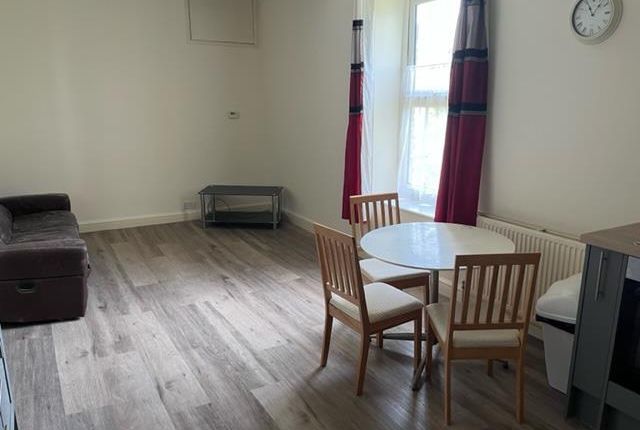 Flat to rent in High Street, Lechlade