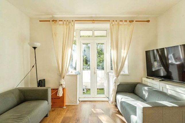 Flat 17, Elmfield House, Highbury Estate photo 3