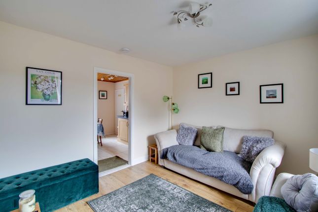 8A, Commerce Street, Montrose photo 4