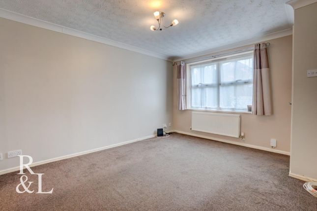 12, Leyburn Close, Swadlincote photo 4