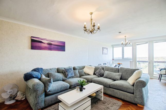 79, Kenilworth Court, Coventry photo 2