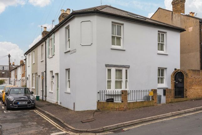 Cottage for sale in Albert Road, Richmond