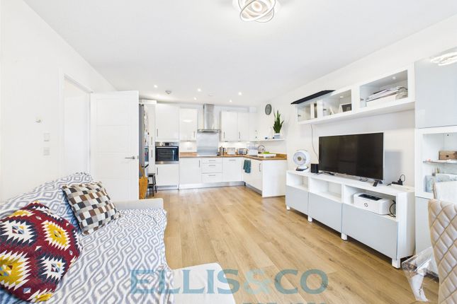 Flat 43, Orchid Court,, Sovereign Way, Kent photo 3