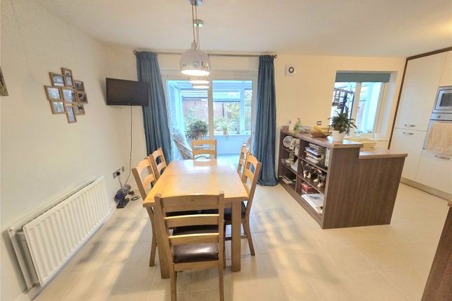 4 Bray Road, Devon photo 4