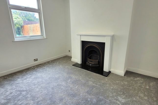 6, SOUTH ROAD, PORTHCAWL photo 3