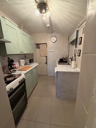 46, Warberry Road, London photo 4