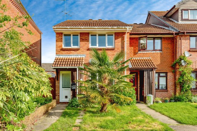 End terrace house for sale in Manor Fields, Horsham