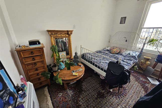 Flat 9, 51, Brunswick Place, Hove photo 5