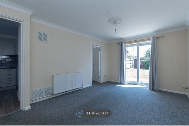 Birch Drive, Bournemouth photo 4