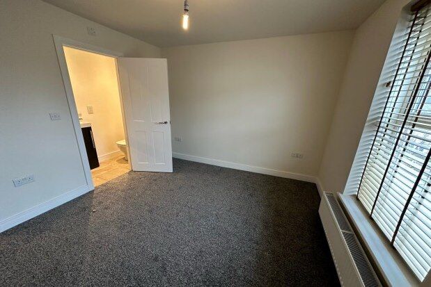Detached house to rent in Birch Avenue, Nottingham