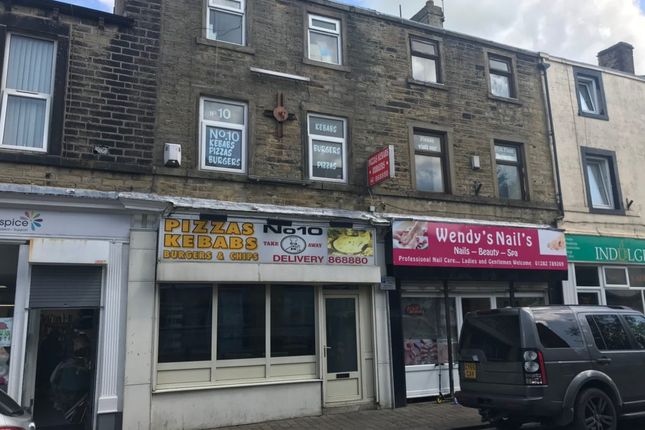 Retail premises to let in Dockray Street, Colne