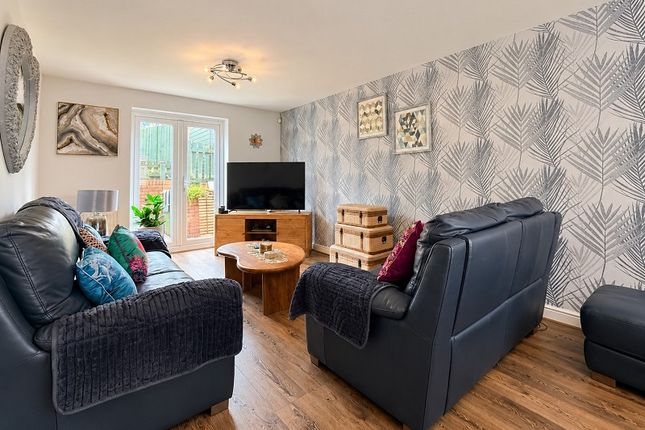 50, Highfields, Tonyrefail photo 4