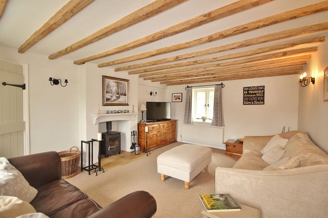 2 The Gardens, Langford, Lechlade photo 2