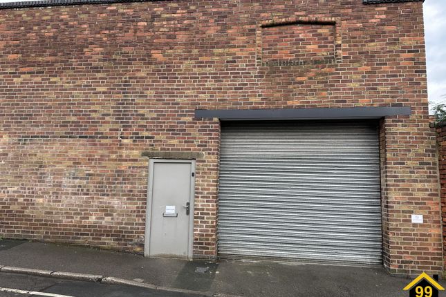 Warehouse to let in Queen Street, Langley Mill, Notitnghamshire