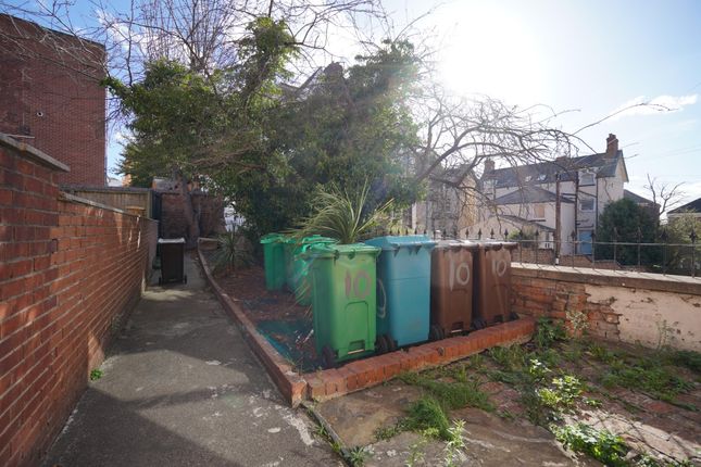 7, Wellington Square, Nottingham photo 2