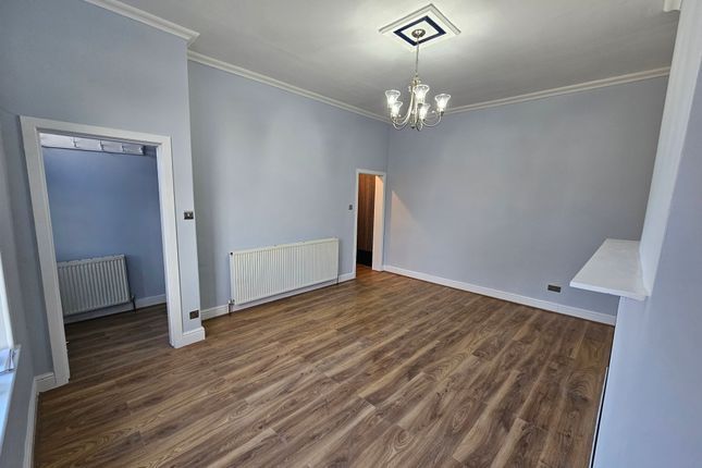 Batley Road , Heckmondwike photo 4