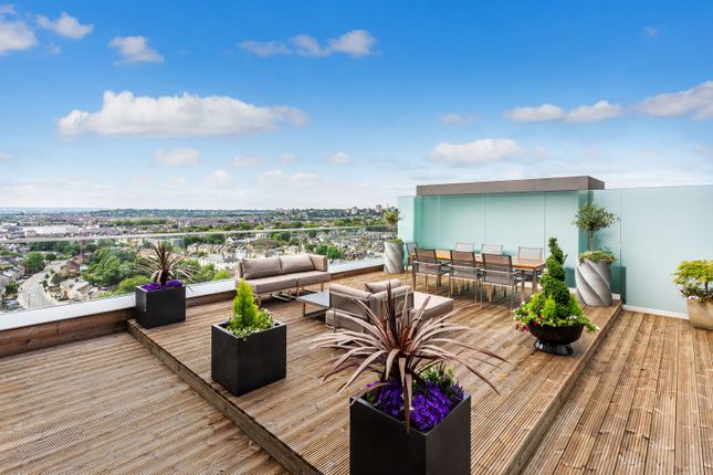 Thumbnail Flat for sale in Spectrum Way, Wandsworth, London