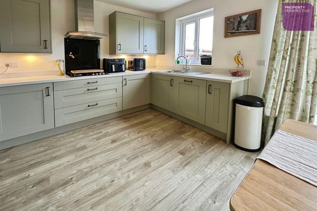 Cheddington Crescent, Great Sankey, Warrington photo 5