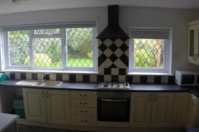 Chantry Lane, Hatfield Hertfordshire photo 4