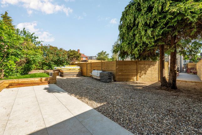 Flat 7, 50, Creswick Road, Acton photo 4