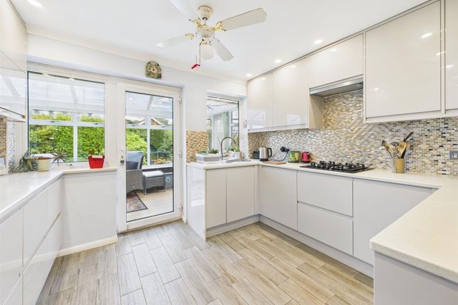 42, Warren Drive, Mundesley, NR11 photo 2