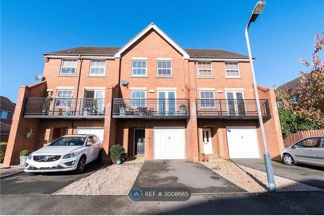 Rambures Close, Warwick photo 2