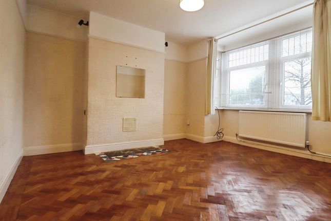 90, Cowbridge Road West, Cardiff photo 4