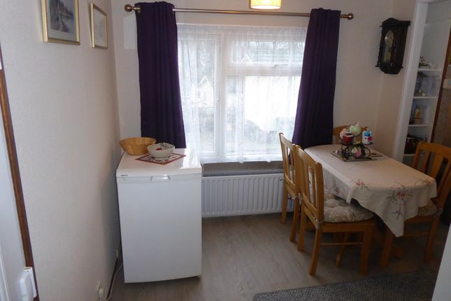 4, Pool View Caravan Park, Buildwas, Telford photo 3