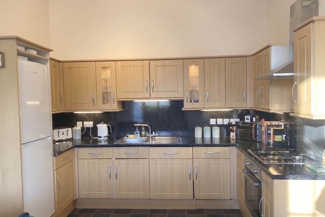 Flat 1 Redvers House, Fairmile, Henley On Thames photo 4