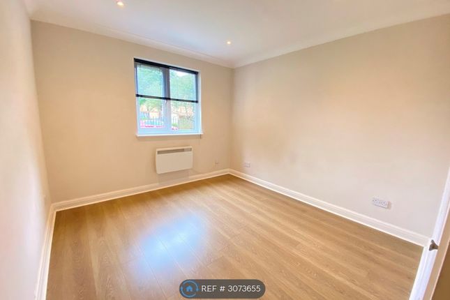 Bramber Court, Sterling Place, Brentford Tw8 9 Qp photo 4