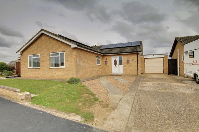 Detached bungalow to rent in Hunters Chase, March
