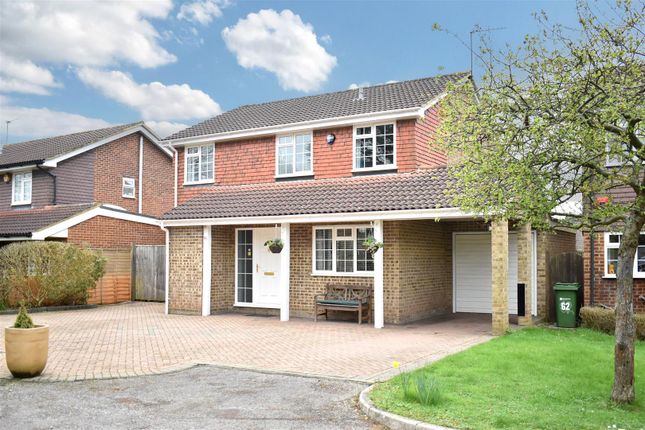 Thumbnail Detached house for sale in Hatherwood, Leatherhead