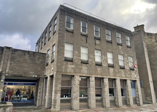 Office to let in Second Floor, Wellington House, Briggate, Brighouse