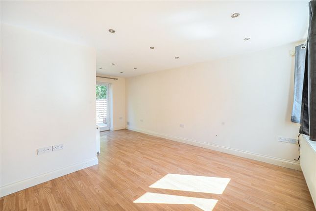 3A,, Japonica Walk, Oxfordshire photo 3