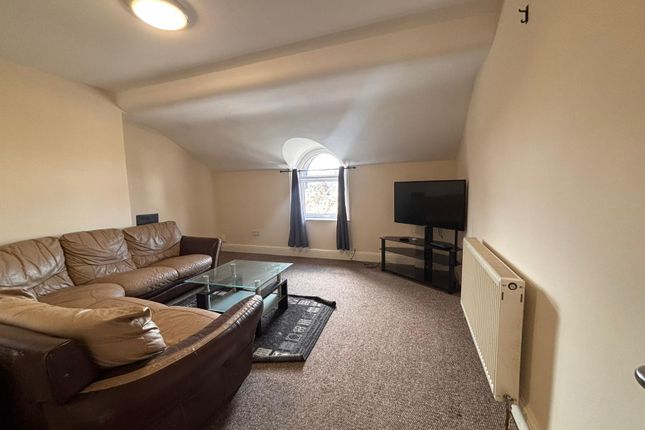 35,Flat 4, Pembroke Road, Bootle photo 4